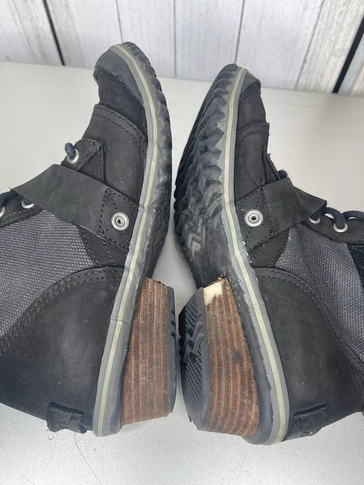 sorel slimboot lined lace up mid calf snow boots