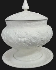Compote Punch Bowl Urn White Decorative Floral with Lid and Plate Large Dish