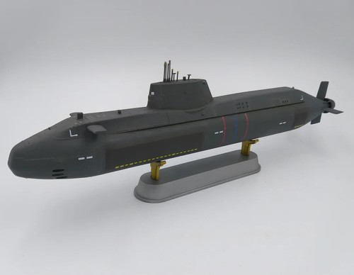 HMS Astute Nuclear Attack Submarine - Royal Navy - Modellbausatz im Maßstab 1:350 - Bild 5 von 6