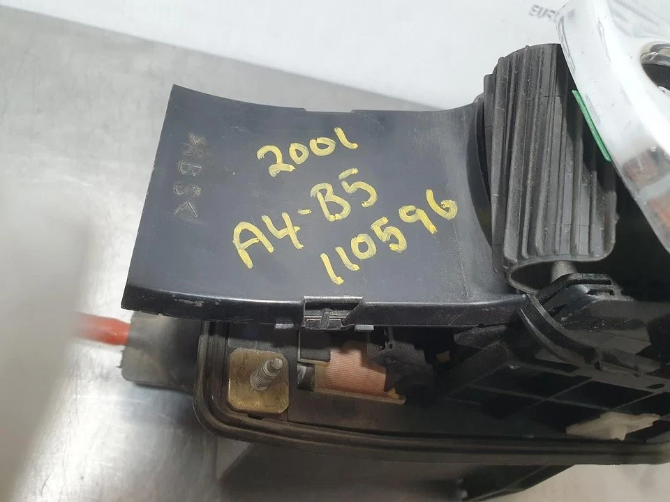 AUDI A4 GEAR STICK/SHIFTER SERIES 1 08/95-06/01 4B0713041K - Imagem 2 de 4