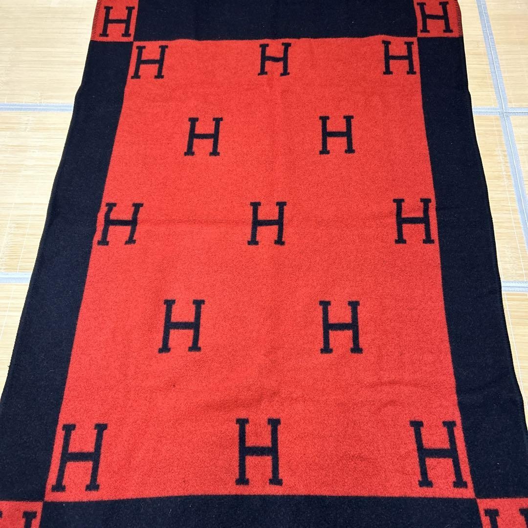 HERMES Wool/Cashmere Avalon Throw Warm Luxury Blanket Red Black