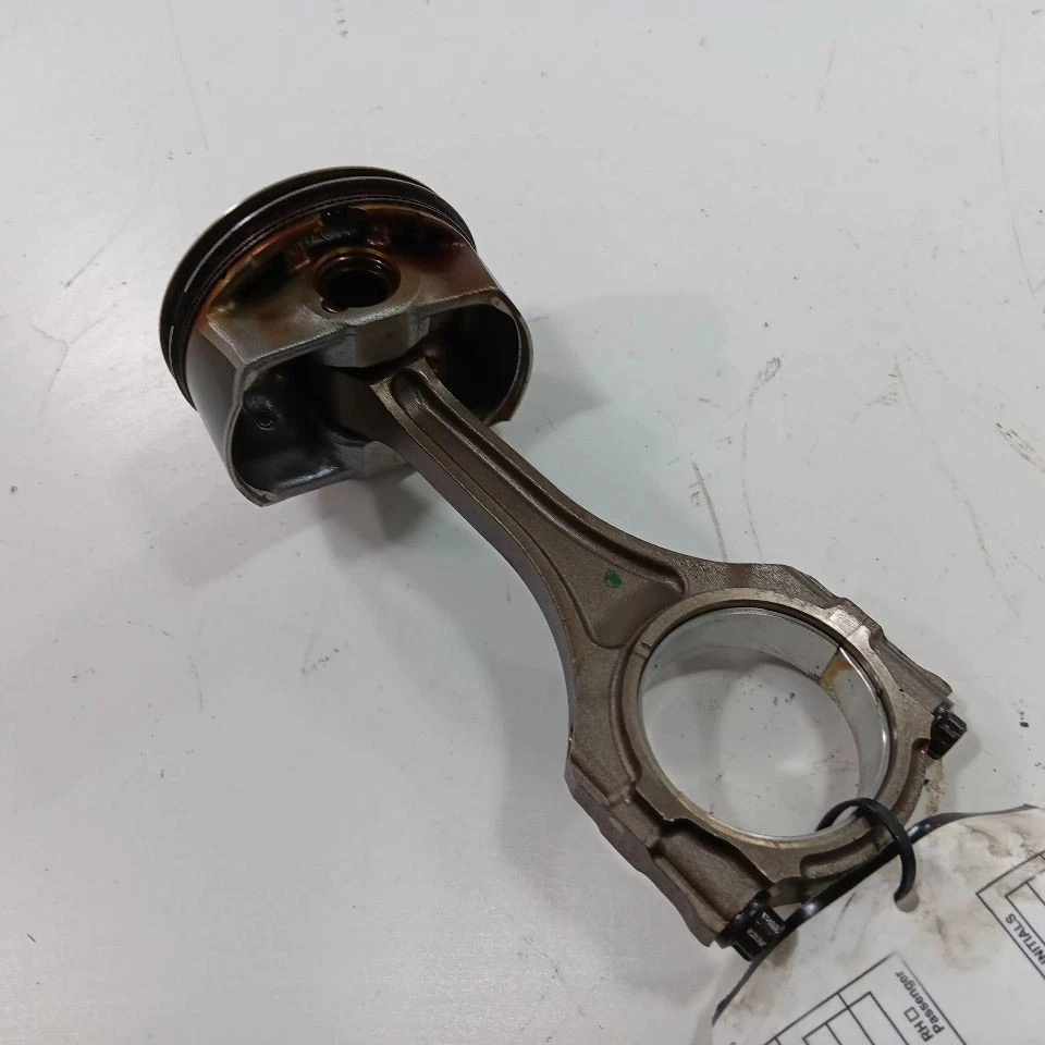 Jeep Compass 2.4 Single Piston With Connecting Rod   2021 2020 2019 2018 2017 - Image 2 of 4