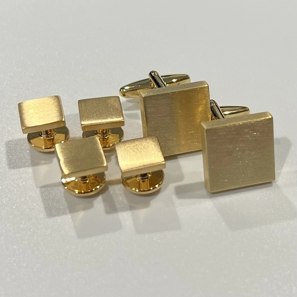 Conjunto de gemelos cuadrados y tachuelas para camisa de vestir tono dorado cepillado regalo de boda para hombre Foto 4 de 4