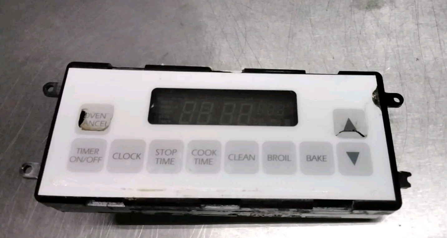 Whirlpool Oven Control Board with Cracked Buttons Part 31-315570-07-0-image