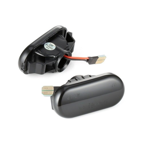 Dynamic Side Marker LED Turn Signal Indicator Blinker Lights For Nissan Navara - Picture 4 of 9