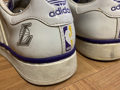 RARE? Adidas NBA Series Los Angeles Lakers Superstars Sz 7  display picture 3