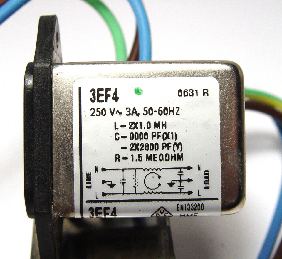 2x Corcom Netzfilter mit Kaltgeräte-Stecker, 1EF4, 3A/250V, NOS - Bild 3 von 3