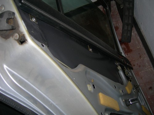 PORTA POSTERIORE SINISTRA PER FIAT 132 COMPLETA DI SERRATURA E VETRI - Picture 3 of 4