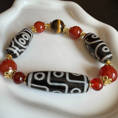 Spiritual Tibetan DZI Bead Bracelet -Unique Patterned Agate Red Carnelian Accent - Picture 4 of 12
