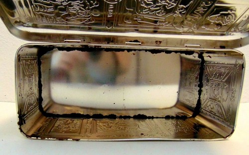 Chivas Regal Scotch geprägte aufklappbare Blechdose Aufbewahrung Schottland LEER - Bild 7 von 12