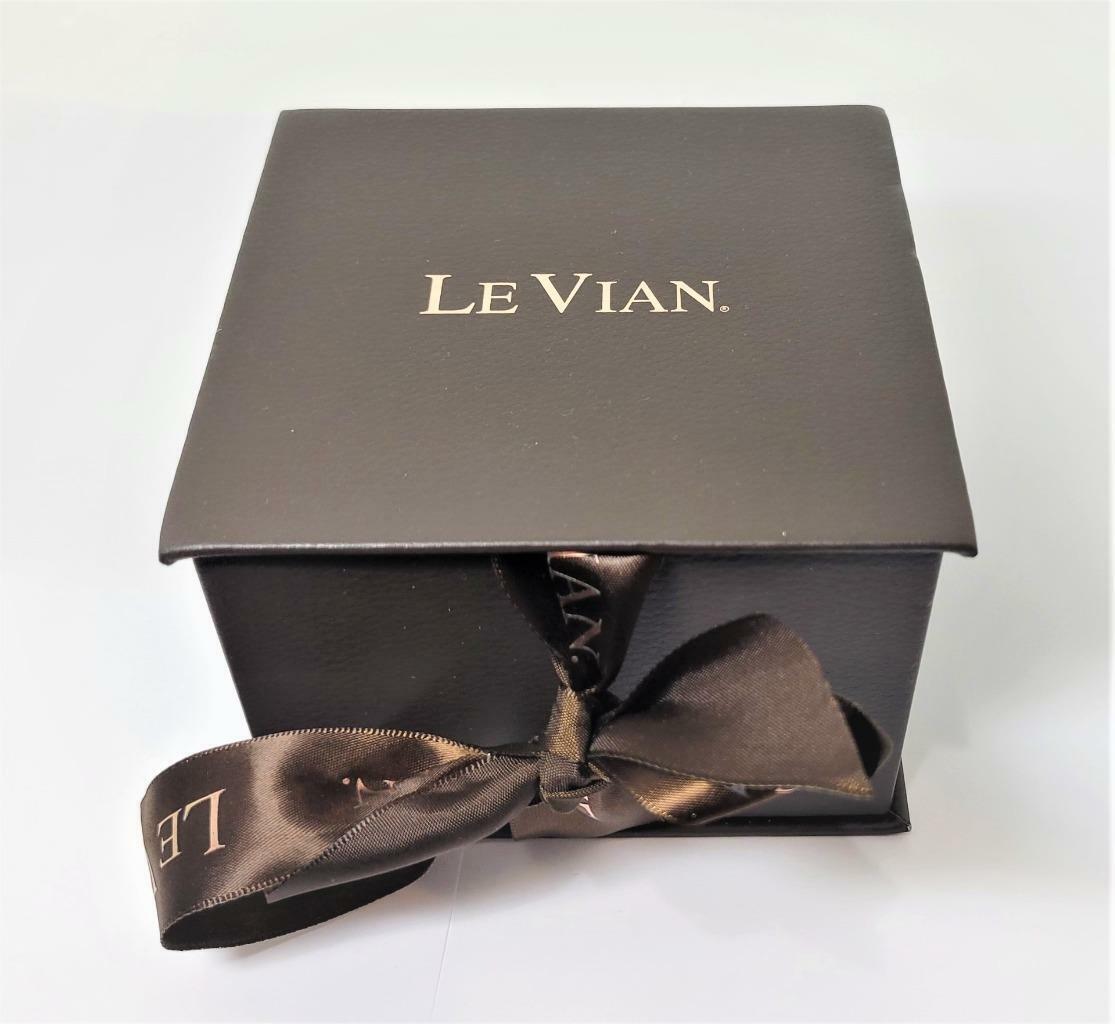 New Authentic Le VIAN Watch Box Case in Brown color with Bow Ribbon