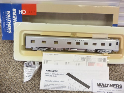 Walthers Ho 932-6372, Budd 24-8 Slumbercoach, Rock Island, iluminado | Condition: Used