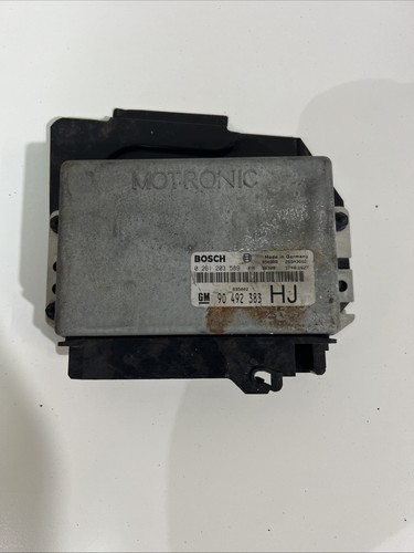 Opel Omega B Motorsteuergerät ECU Bosch 90492383HJ 0261203589
