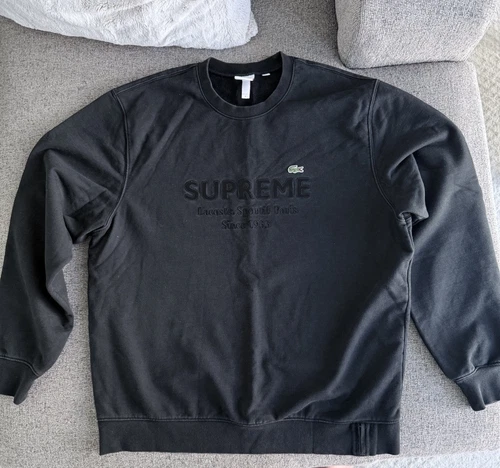 Sweat noir col rond Supreme x Lacoste 2018. Taille XL
