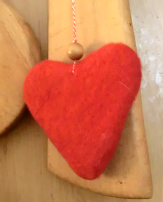 Herz aus Wollfilz Valentinstag Geschenk Muttertag Liebe hand made