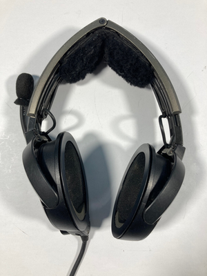 Bose A20 Aviation Headset w/Helicopter u174 Plug and Soft Case