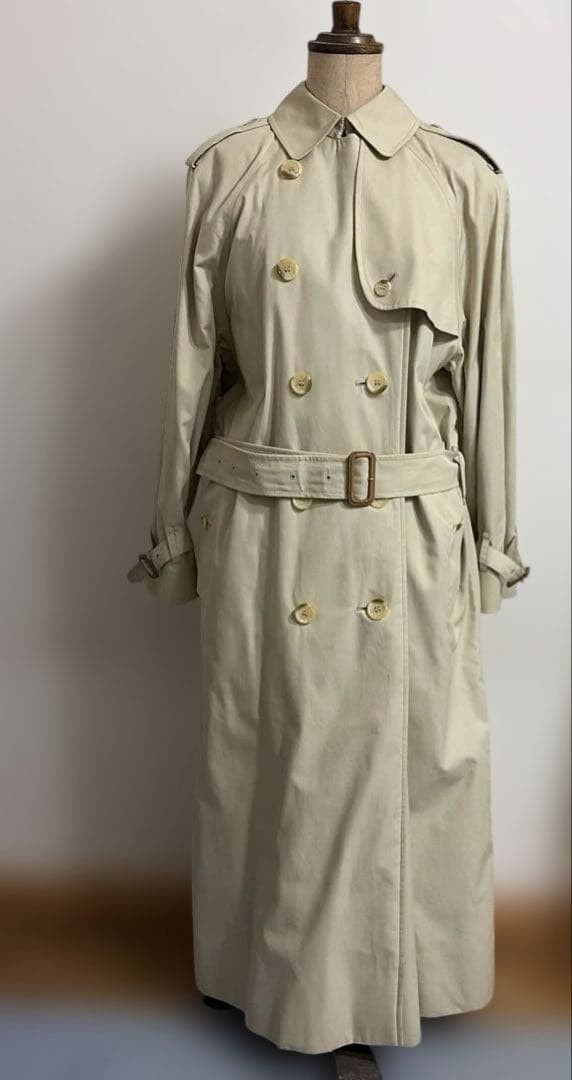 Burberry  BURBERRY  Condition Beige Double Breasted Trench Coat (with Liner)
