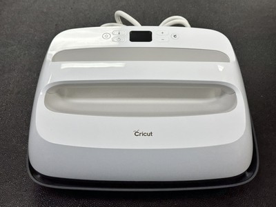 Cricut EasyPress  2, Daybreak - 12 in x 10 in - Handheld Heat Press  (PD1116699)