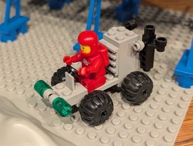 LEGO Space: Space Supply Station (6930), complete, manual, baseplate, no box