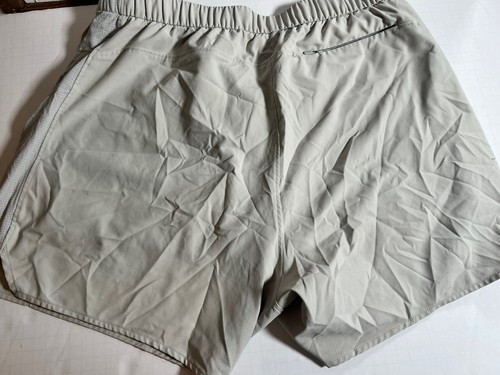 Disney Exclusive X Outdoor Voices Goofy Shorts - Size Large - Grey. G - Bild 8 von 10
