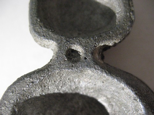 4 3/16" Long Cast Magnetic Iron? Pot Metal? Kneeling Woman Plaque Attachment - Picture 8 of 9