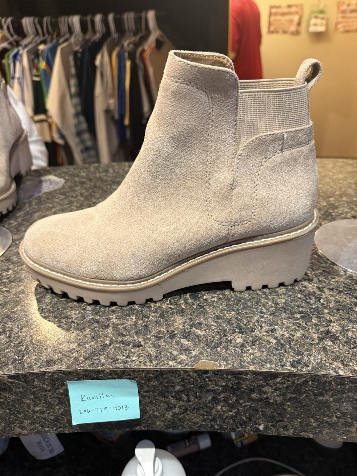 Dv By Dolce  Women’s Vita  Suede Taupe Boots Size 8.5