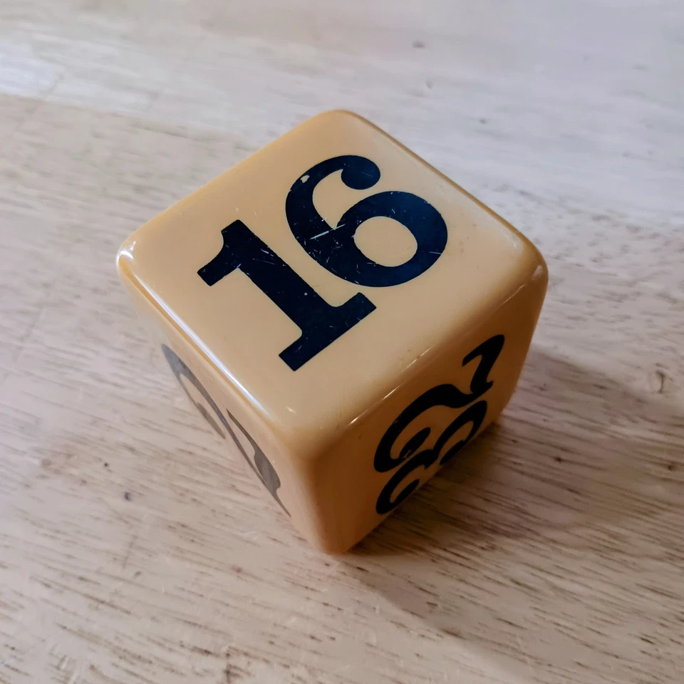 Jumbo 2 Pulgadas RARO Baquelita Backgammon Doble Cubo Caramelo De Colección Foto 3 de 4