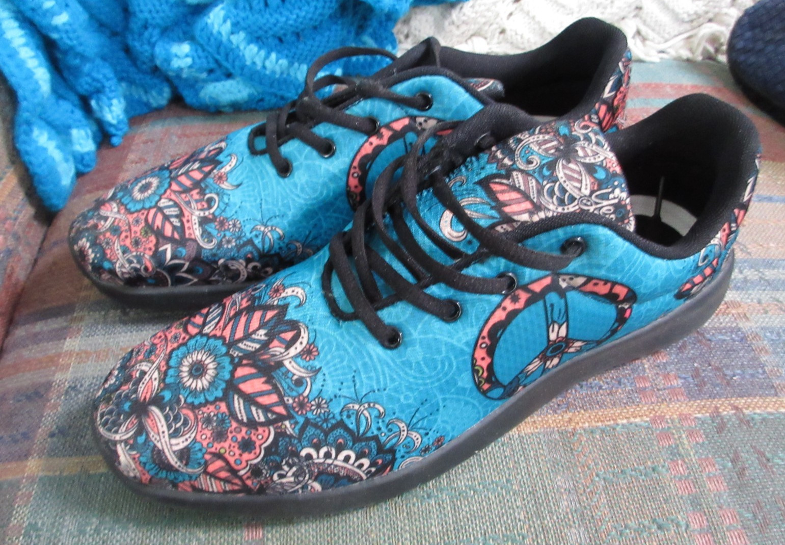 Yes We Vibe Blue Paisley PEACE Canvas Slip on Shoes Women's 11 W Worn Once