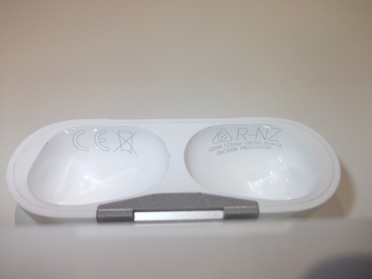 Genuine Apple AirPods Pro 2nd Generation A2968 Charging Case - USB