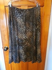 Karen Kane Skirt Stretch Elastic Waist Knit Animal Print Size 2X EXELLENT CONDIT