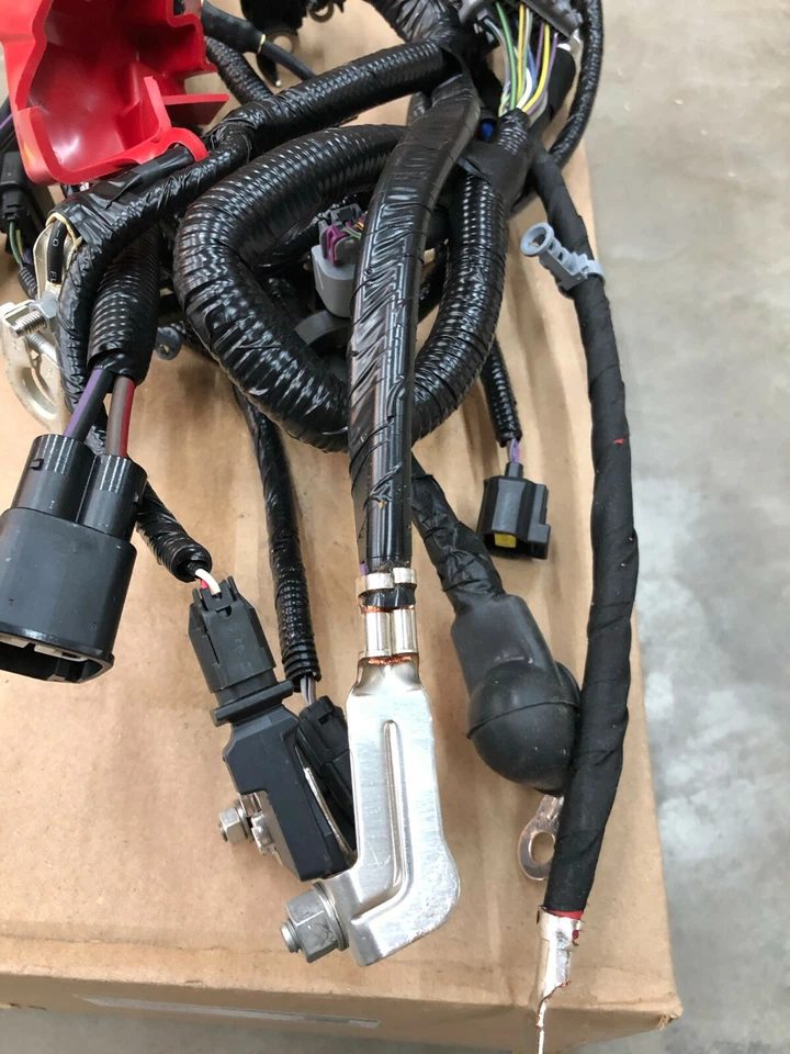 MONTAJE DE CABLE DE BATERÍA MOTORCRAFT WC-96680 PARA FORD FUSION 2017-2019 2,0 L TURBO* Foto 3 de 4