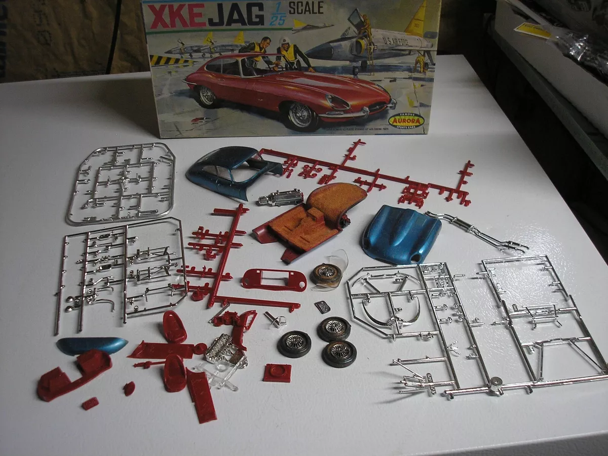 Vintage 1 25 Aurora XKE Jag Jaguar Super Sports Car For Parts or