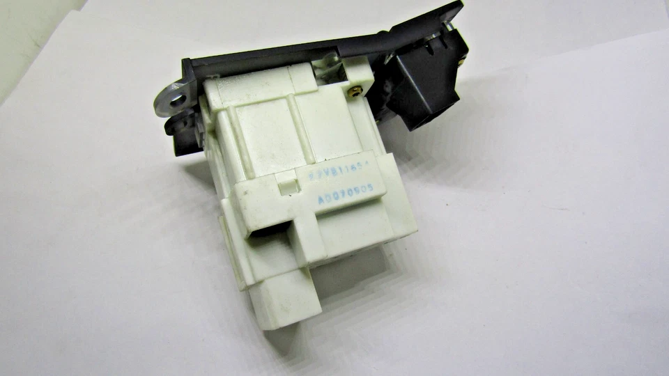 Headlight Switch Motorcraft SW-5265 fits 95-97 Lincoln Town Car NEW OEM - Image 4 of 4