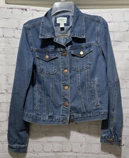 Forever 21 Womens Denim Jean Trucker Jacket Size S Classic 100% Cotton Med Wash