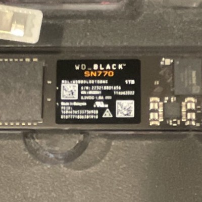 Western Digital WD_BLACK SN770 1TB M.2 NVMe PCIe Gen4x4 SSD WDS100T3X0E