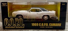 Camaro Ertl scala 1/18 COPO bianco/nero 1969 1 di 5.000 edizione limitata in scatola