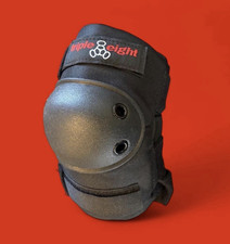 Triple Eight Knee Pad OSFA NO.20-8272 CE Skat...