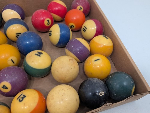 Vintage Bakelite Pool Balls Billiards Ball Mixed Lot 30 Total Antique - Afbeelding 12 van 13