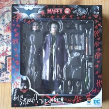 Medicom Toy MAFEX No. 051 Joker Ver. 2.0 Action Figure The Dark Knight