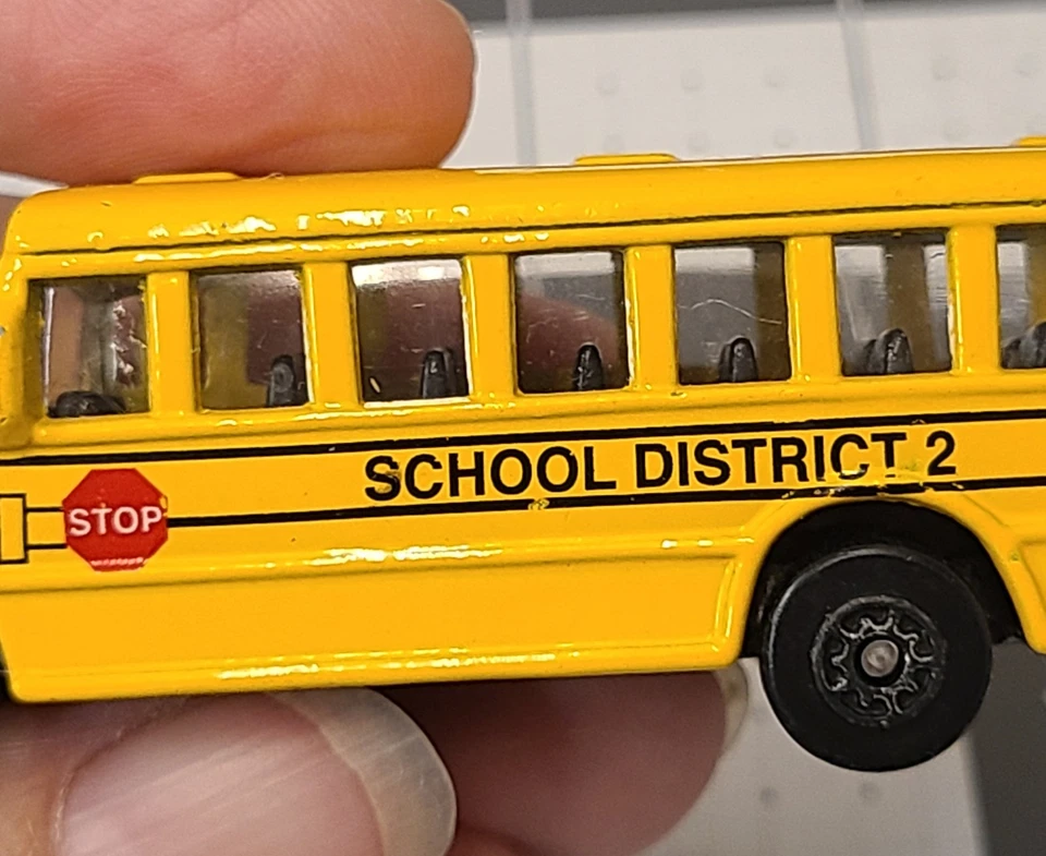 Konvolut 8 Diecast Emergency Rescue City Fahrzeuge Busse Matchbox Maisto *LESEN* - Bild 4 von 4