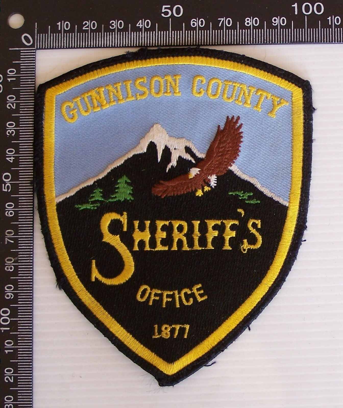 VINTAGE GUNNISON COUNTY SHERIFF'S OFFICE EMBROIDERED PATCH POLICE SEW