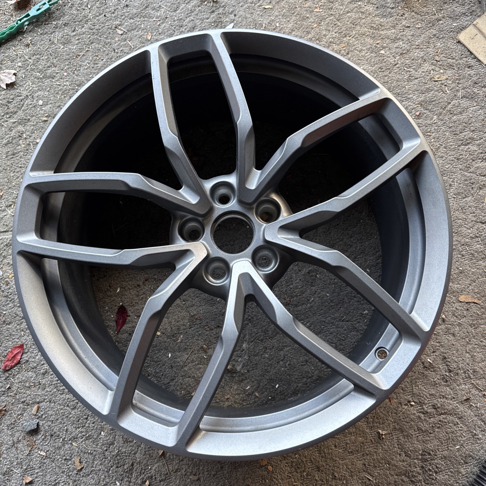 Lamborghini 4T0601017R Aluminium Rim (front 'mimas' 8,5x20 Titanium) Huracan