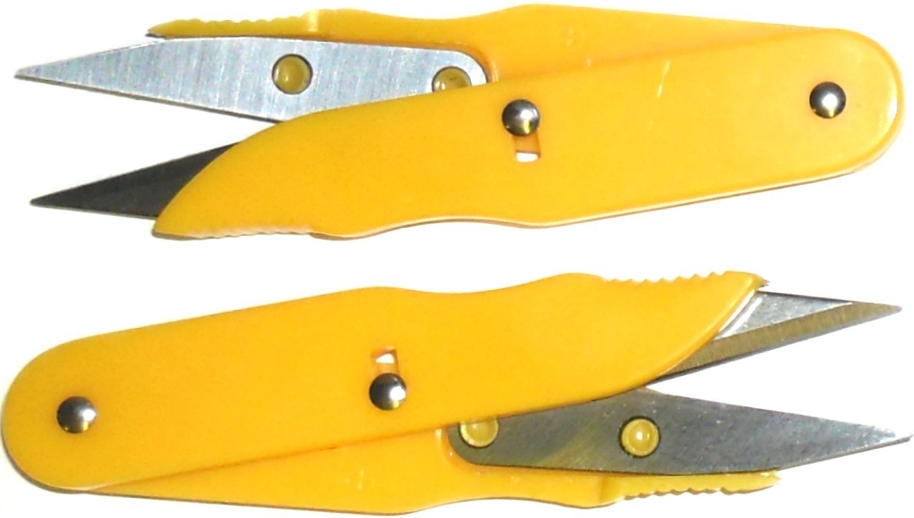 YELLOW HANDLE, SEWING THREAD CUTTER/SNIPPER/CLIPPERS, BUY 1 GET 1 FREE