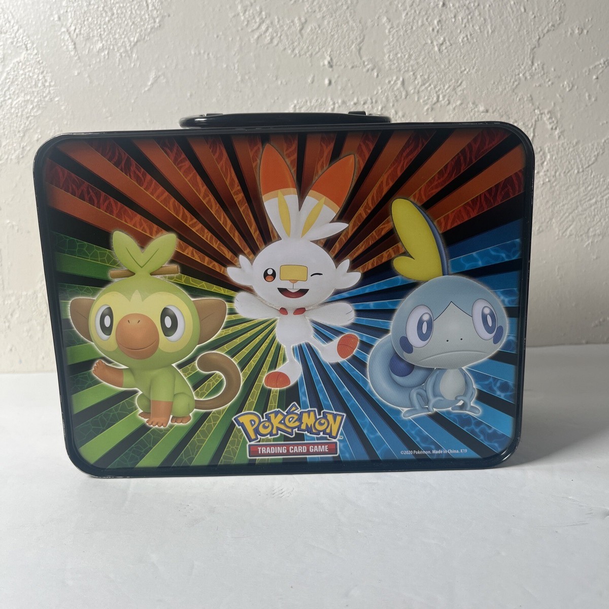 Pokemon Collectors Chest Tin Metal Lunch Box Zacian Zamazenta