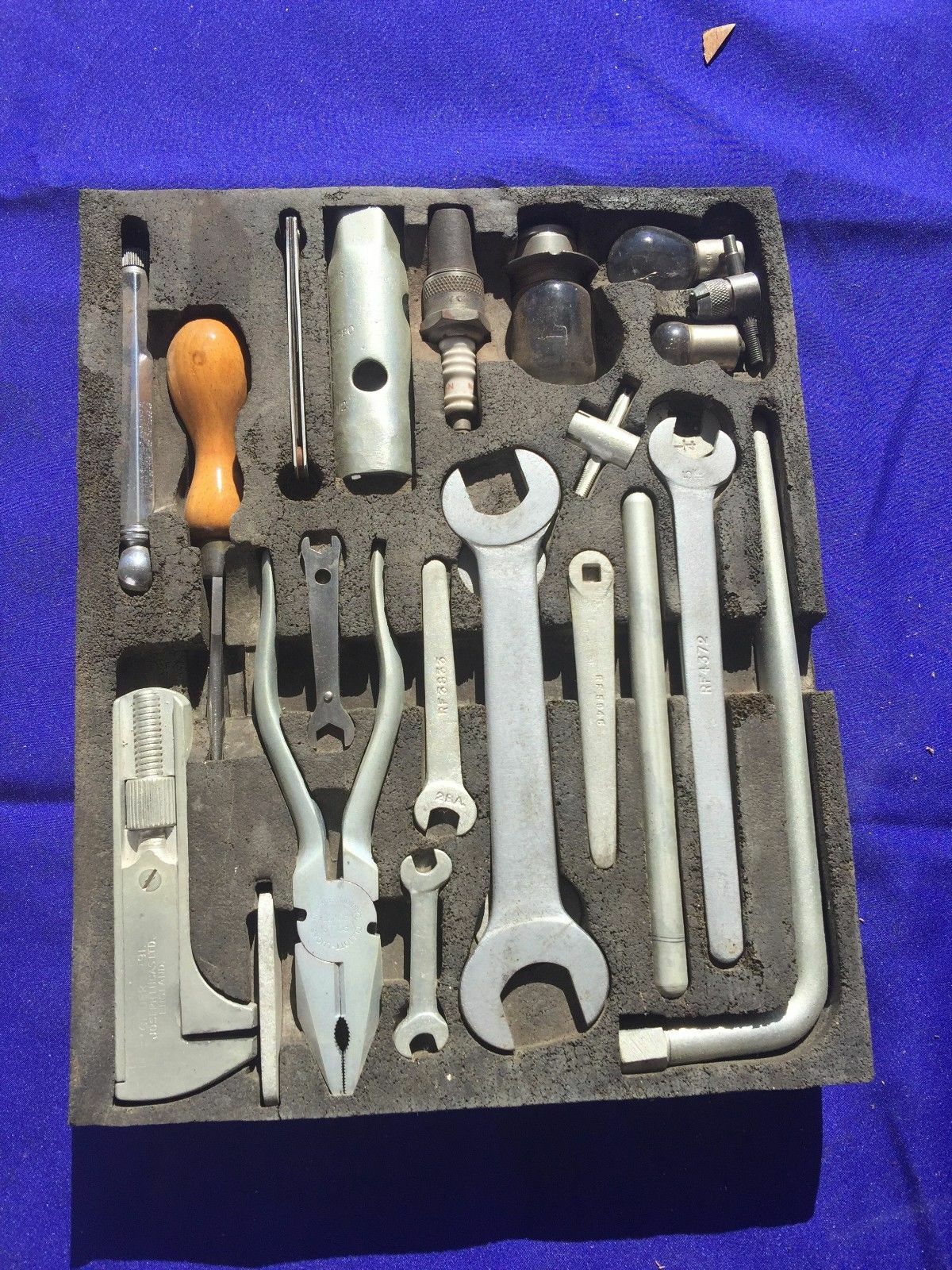 ROLLS ROYCE CLOUD PHANTOM BENTLEY TOOL. LARGEST 1946-65 USED INVENTORY ON EARTH