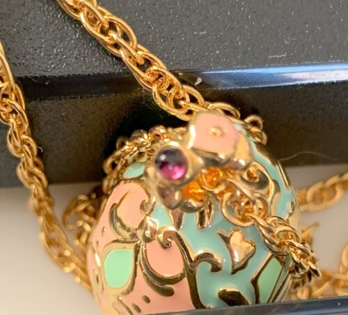 Joan Rivers Fabergé Esmalte Huevo Collar Color Pastel Querubín Colgante Moda - Imagen 8 de 8
