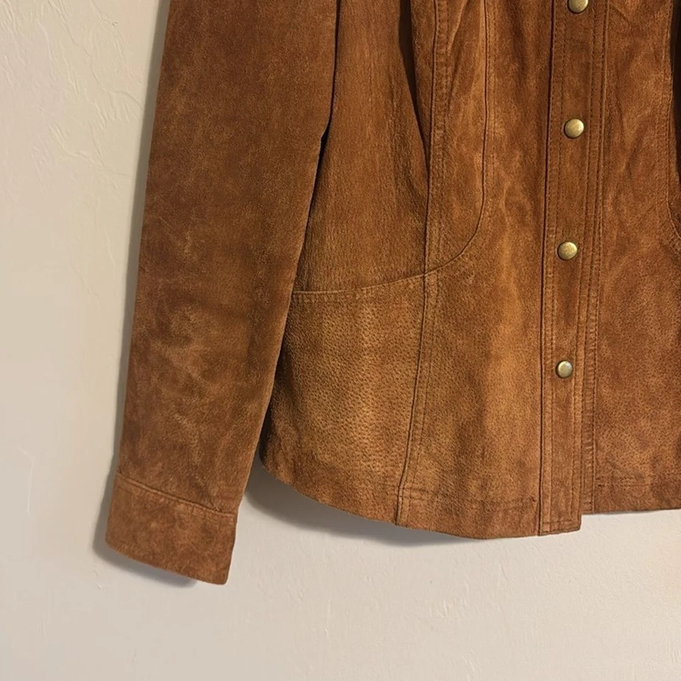 Coldwater Creek Marrón Gamuza Cuero Latón Chaqueta a Presión Mangas a Presión Talla Mediana Foto 3 de 4