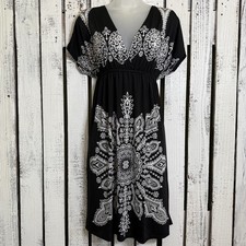 CristinaLove Floral Paisley Boho Dress V-Neck Black White Medium Knee Stretch