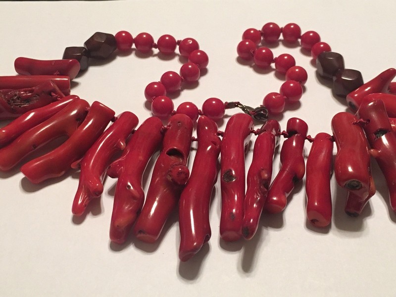 VINTAGE DEEP NICE NATURAL RED CORAL NECKLACE, 925 Clasp 👍
