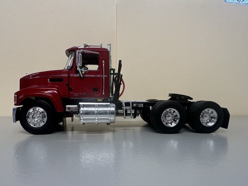First Gear Mack Pinnacle Day Cab